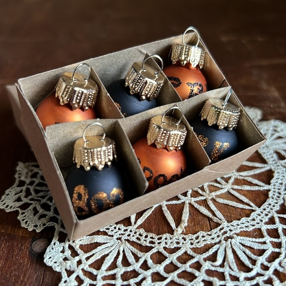 NEW | Mini Ornaments by Primitives by Kathy - Picture 8 of 8